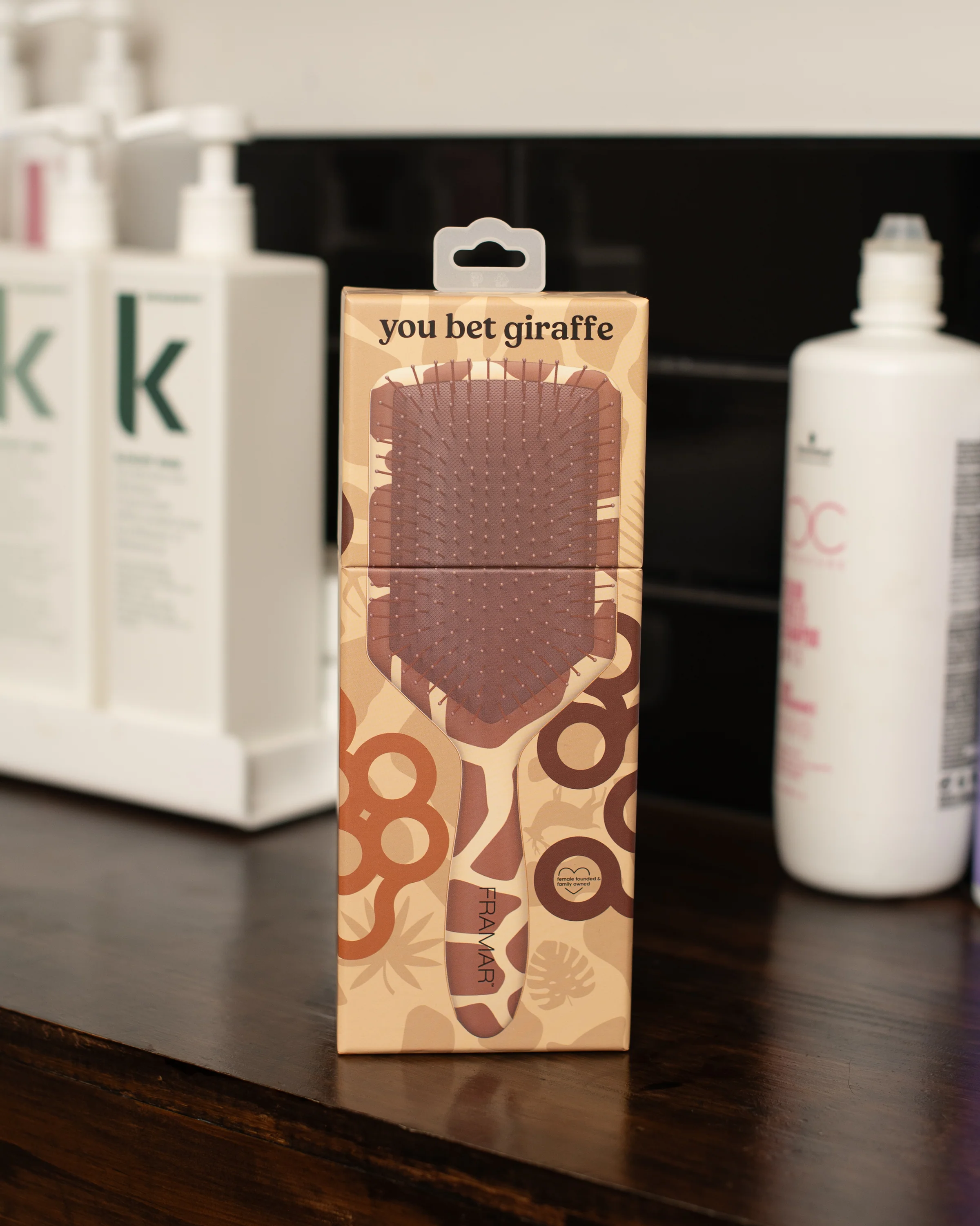 You Bet Giraffe - Paddle Brush - Image 3