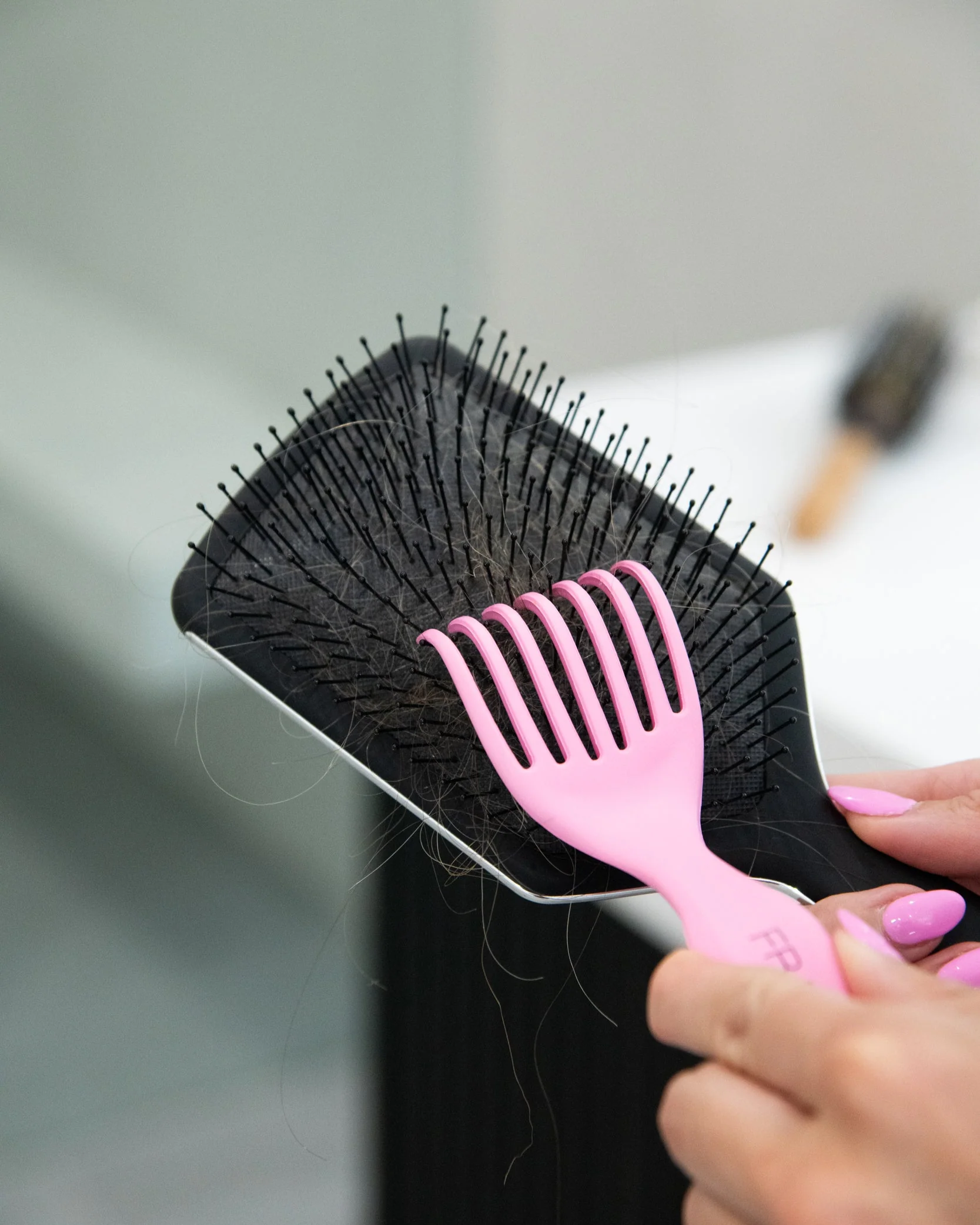 Brush Cleaner - Pink - Image 4