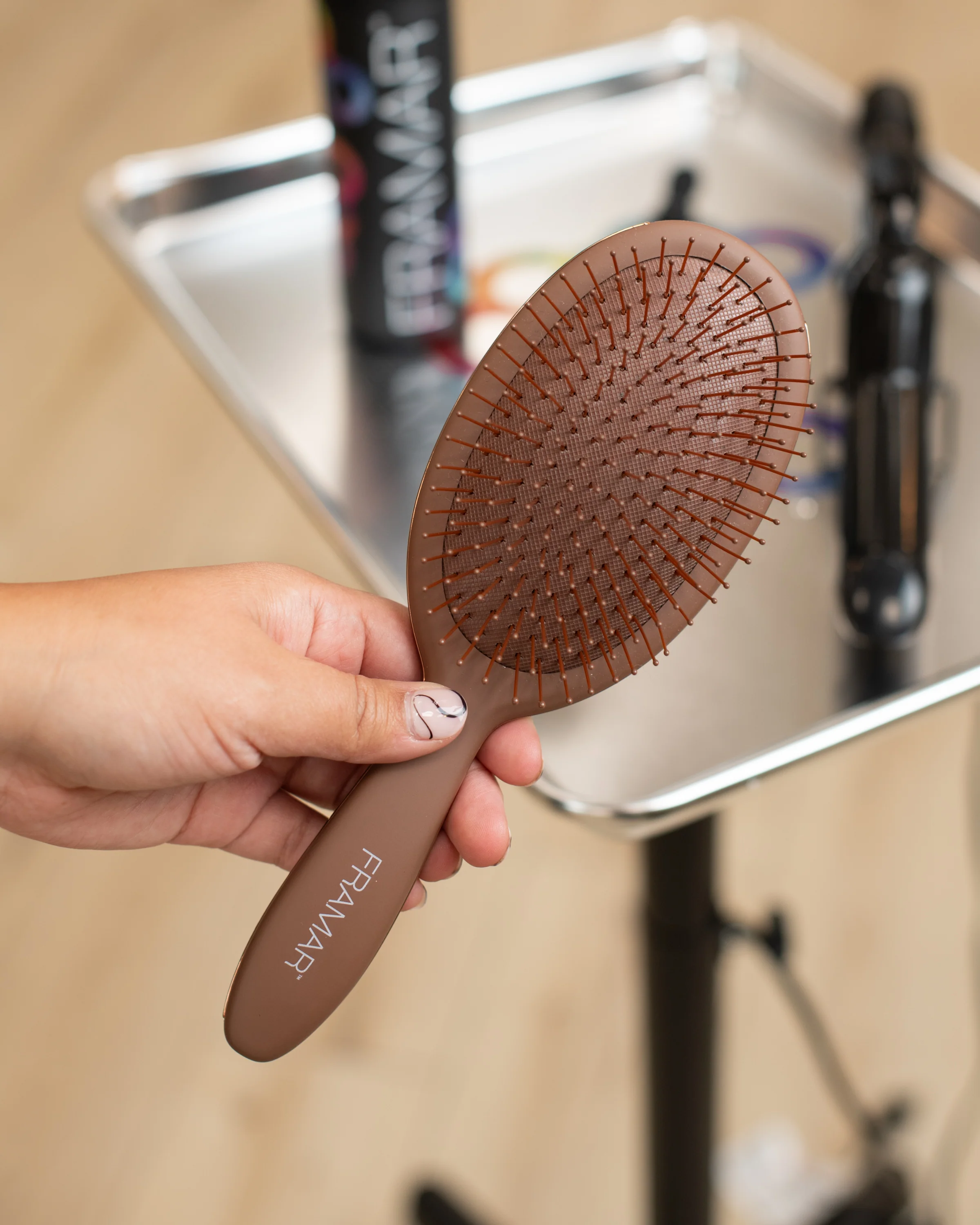 Chocolate - Detangle Brush - Image 4