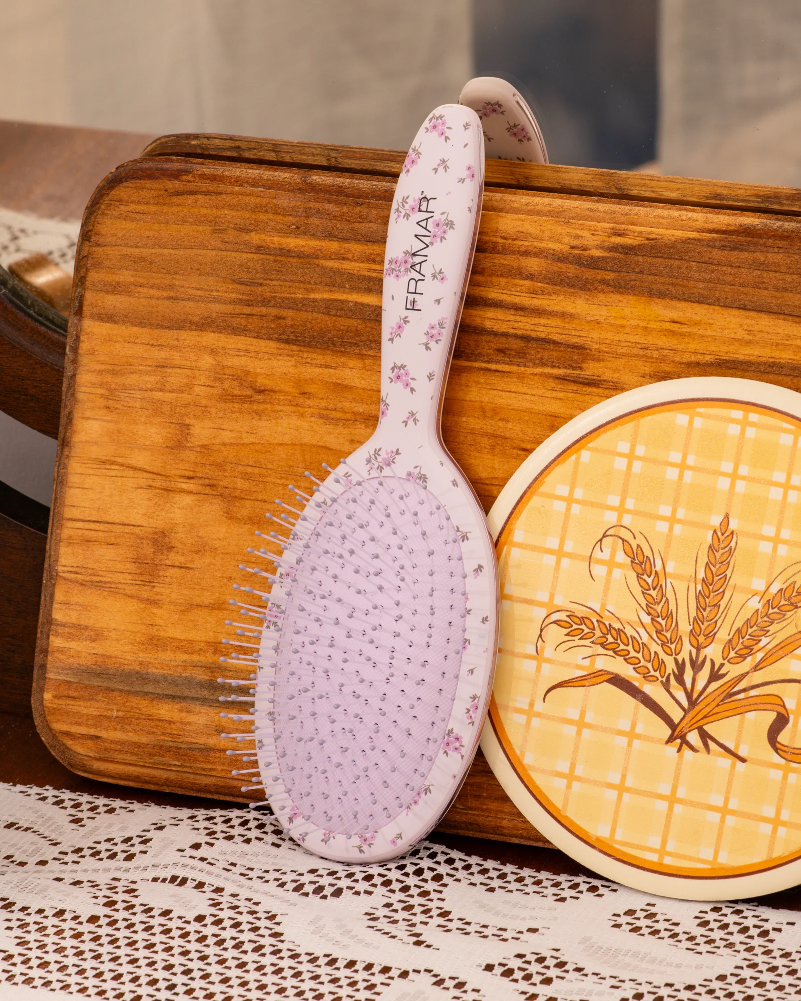 Meadow - Detangle Brush - Image 5