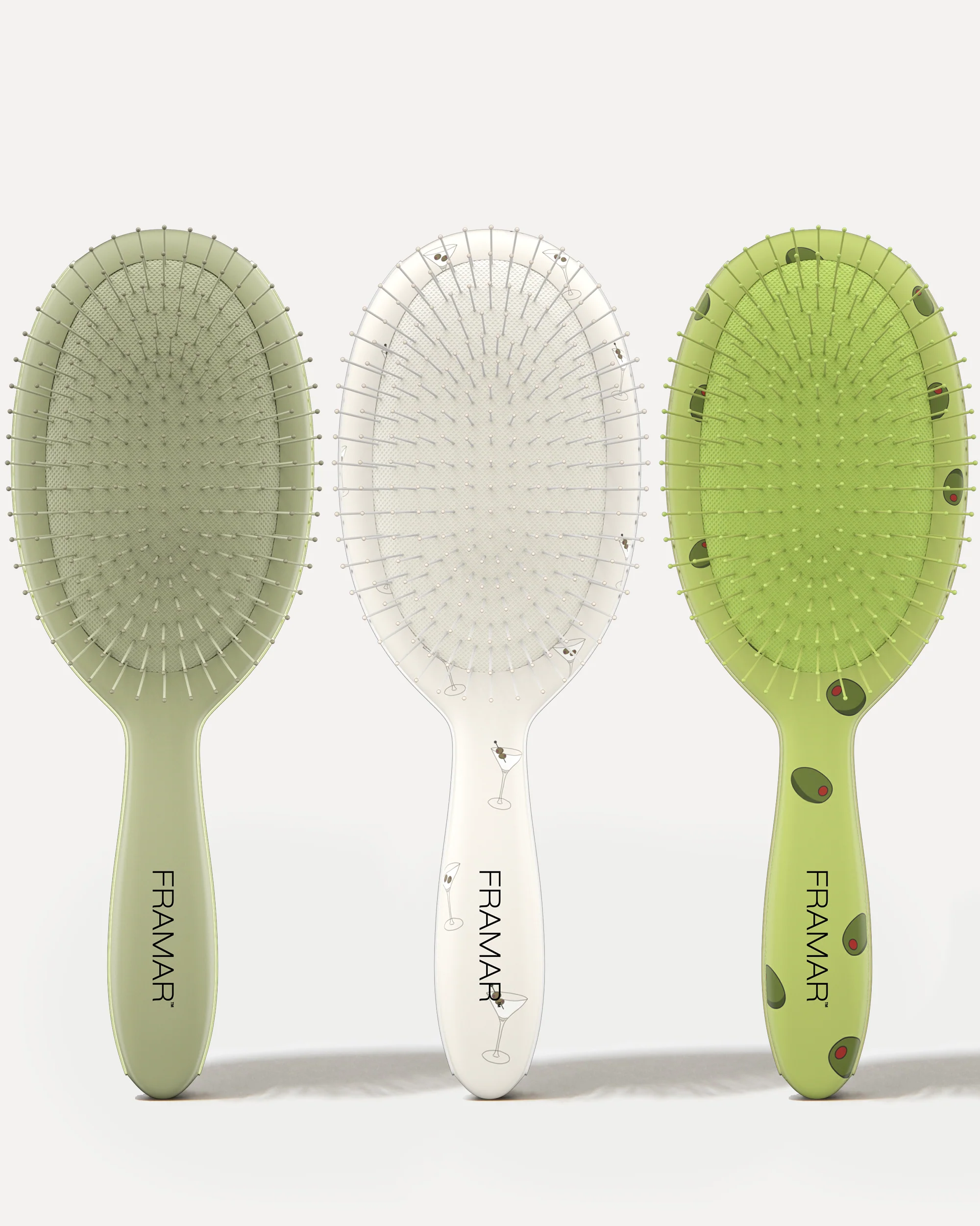 Extra Dirty Detangle Brush 9PC Display - Image 3