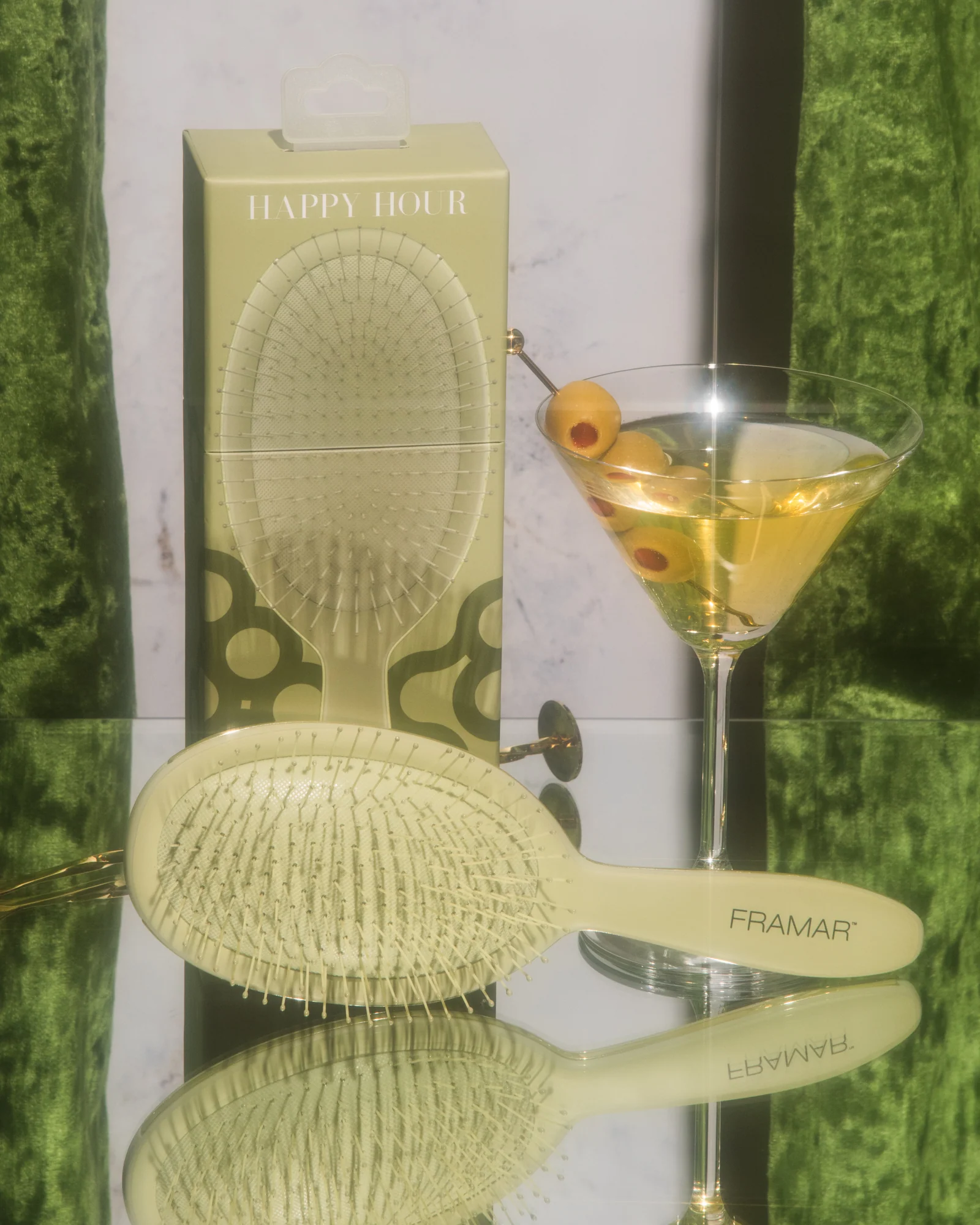 Extra Dirty Detangle Brush - Happy Hour - Image 5