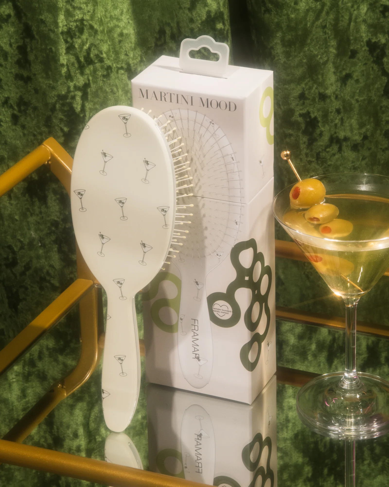 Extra Dirty Detangle Brush - Martini Mood - Image 6
