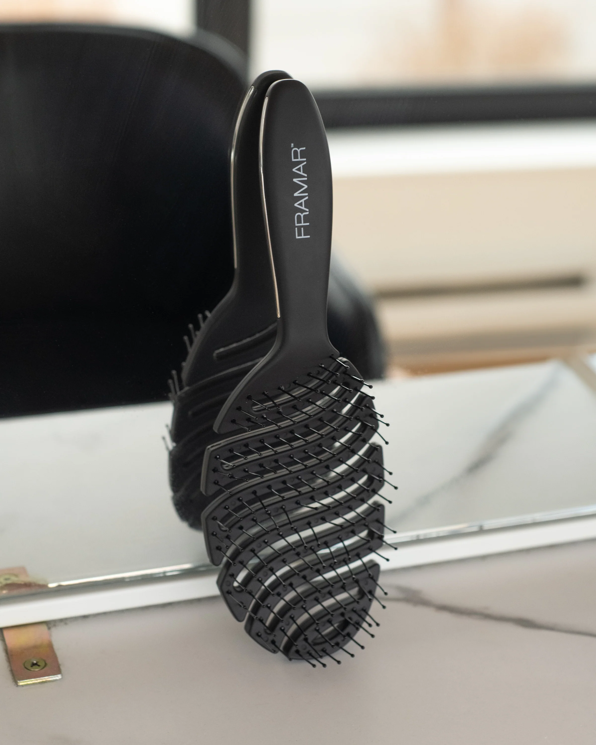 Flex Brush - Black - Image 4