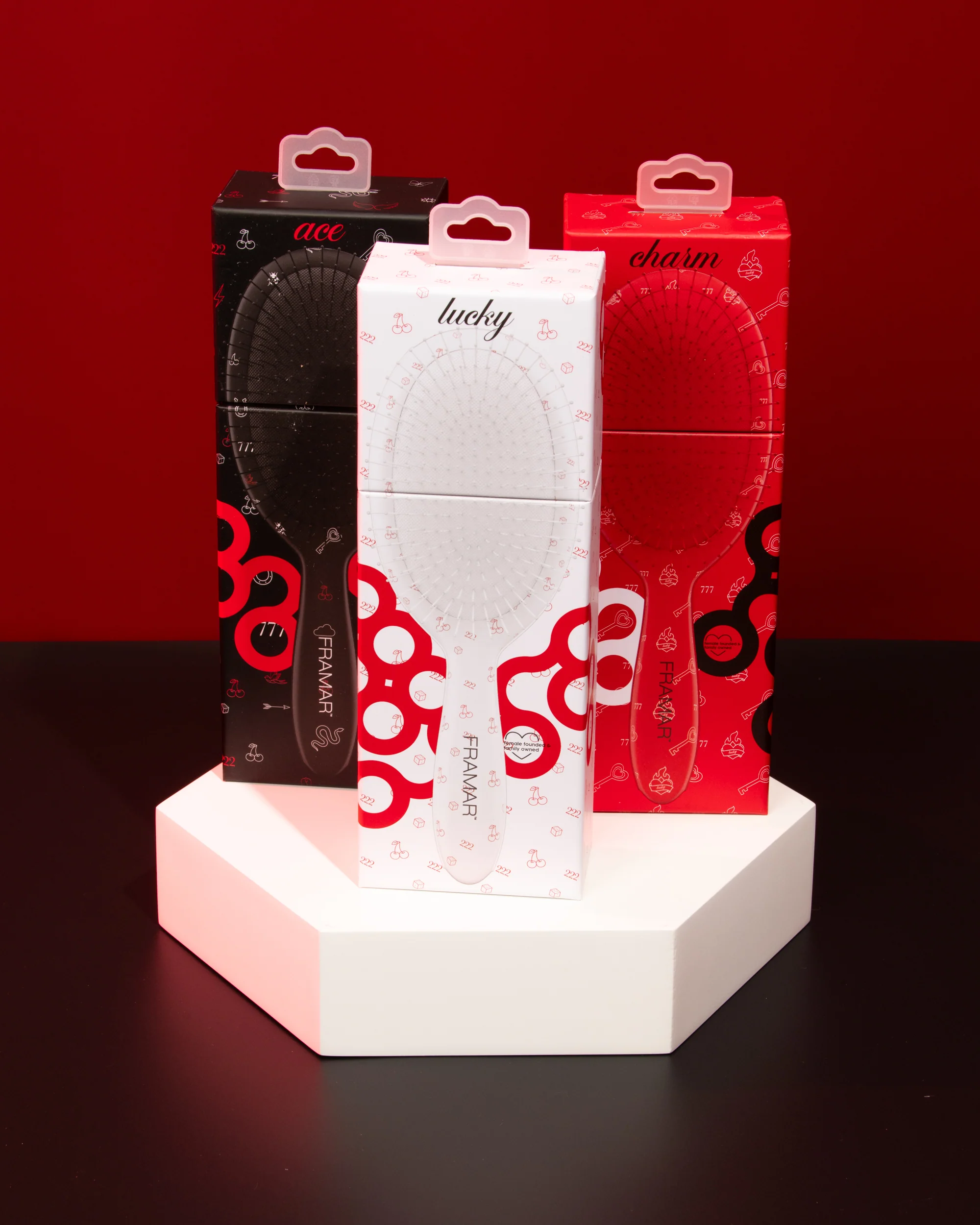 Get Lucky - Detangle Brush 9pc Display - Image 5